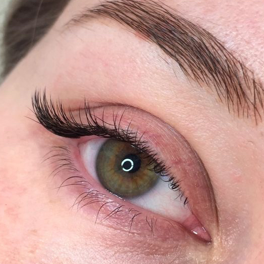 Уголки в наращивании ресниц