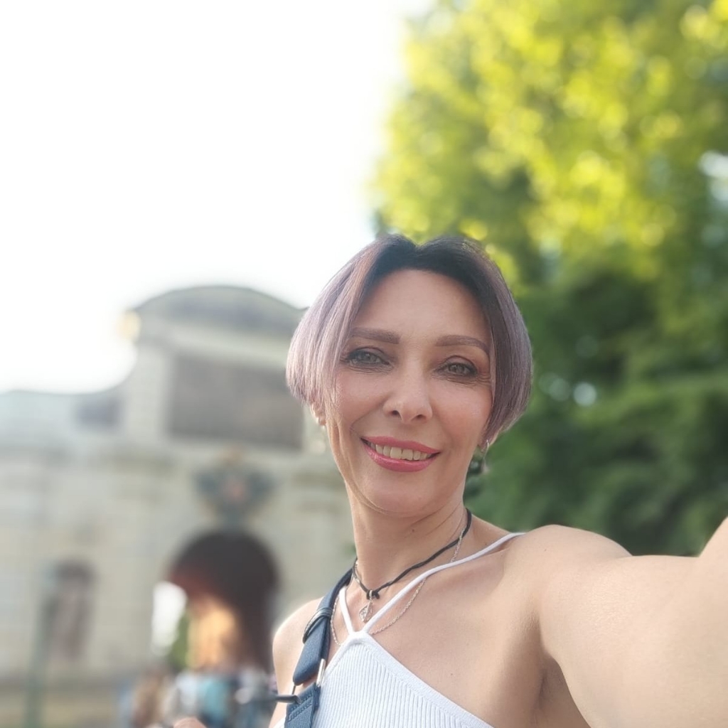 Алёна
