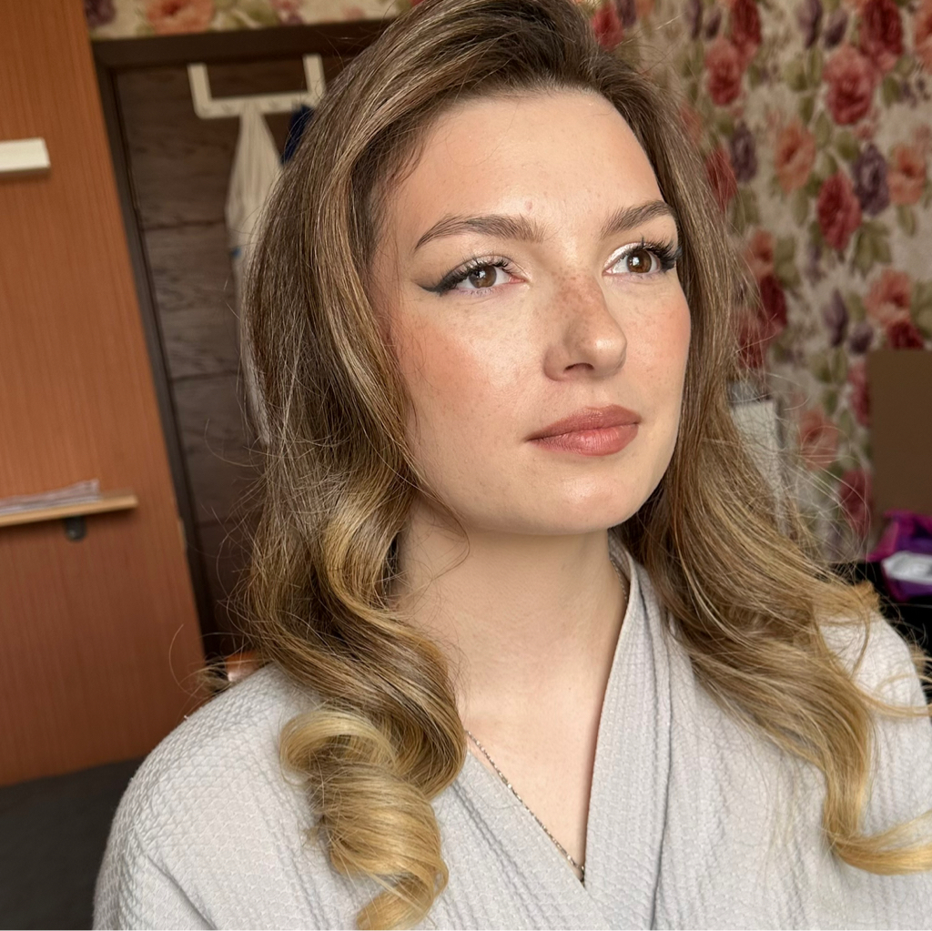 Легкие волны (средние волосы)
