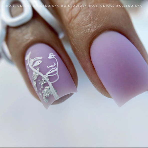 Коррекция нарощеных ногтей