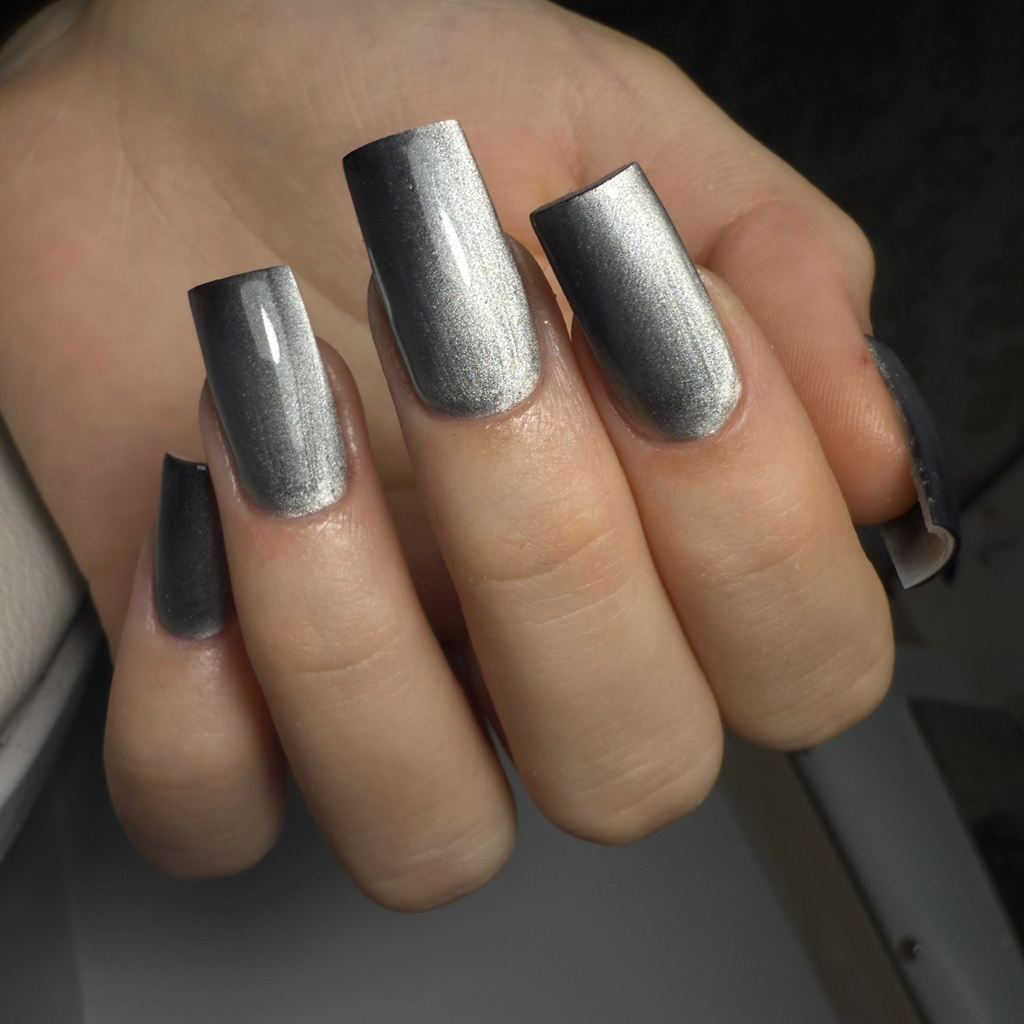 Наращивание ногтей M