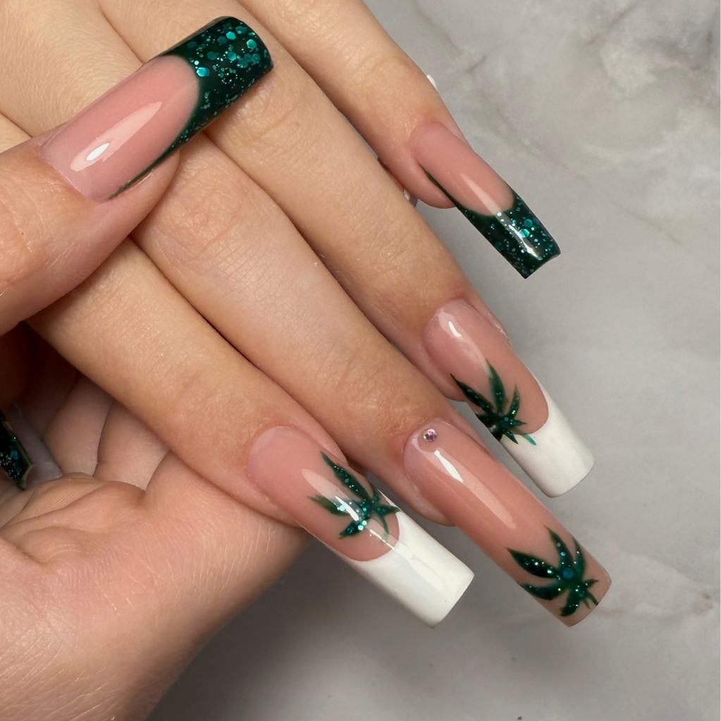 Коррекция ногтей L