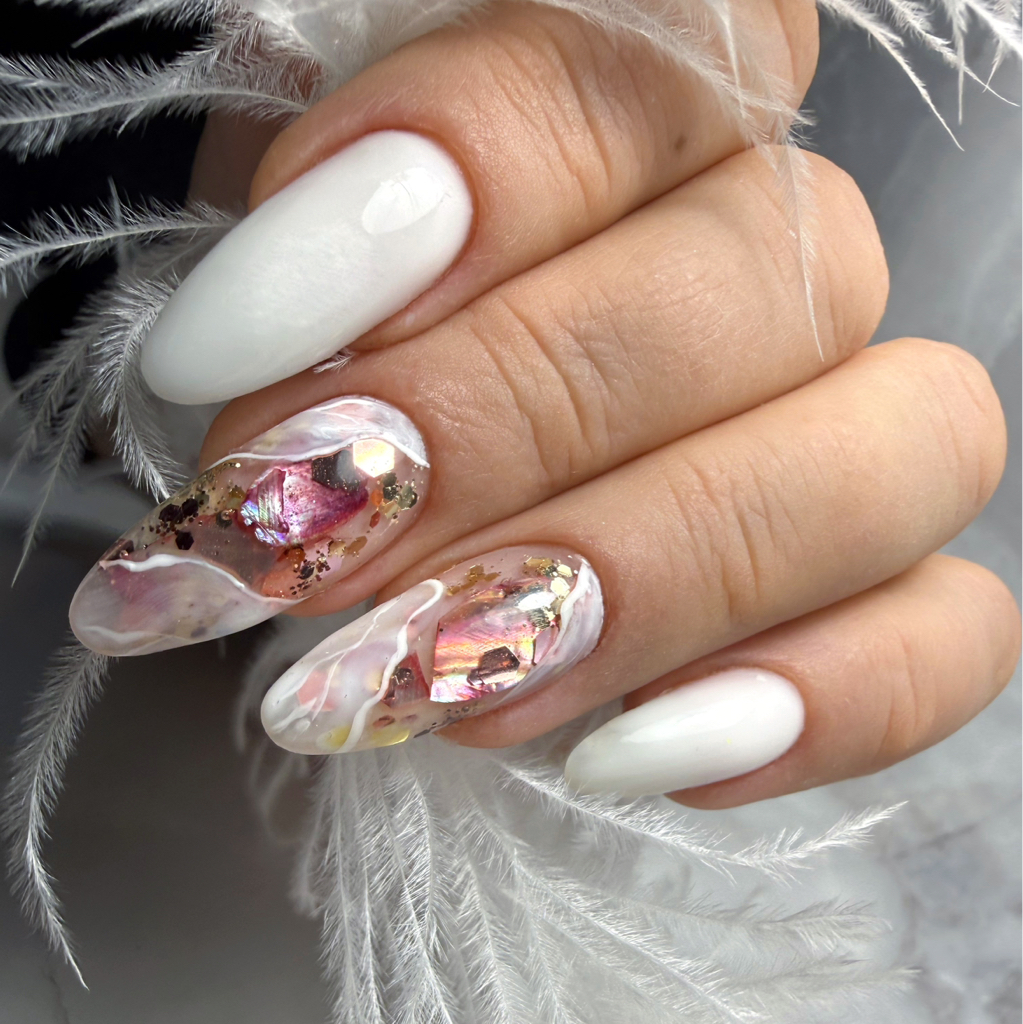 Коррекция ногтей M