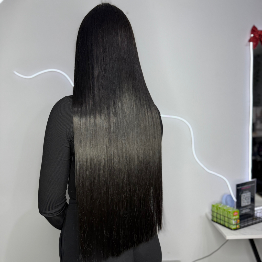 Наращивание волос.