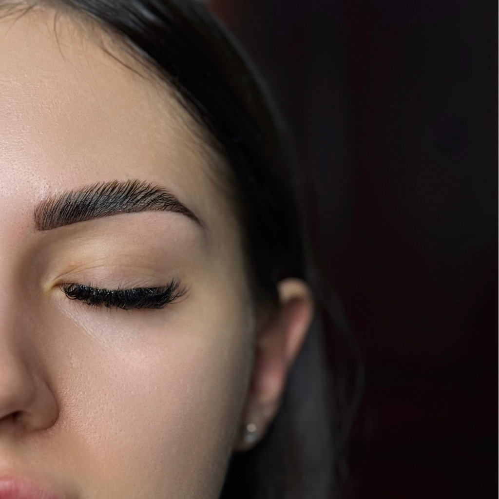 Долговременная укладка бровей (+ коррекция и окрашивание)