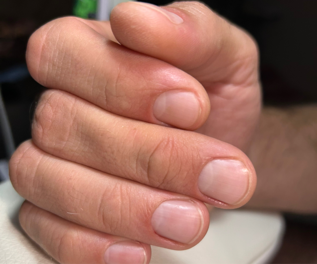 Маникюр мужской