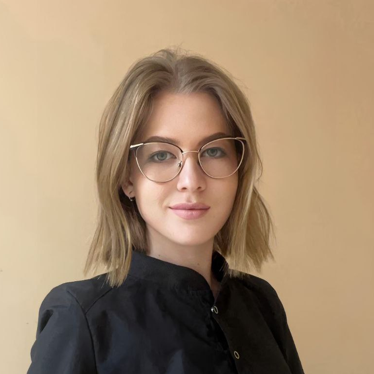 Полина