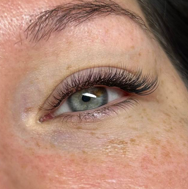 Наращивание ресниц 1,5d LED