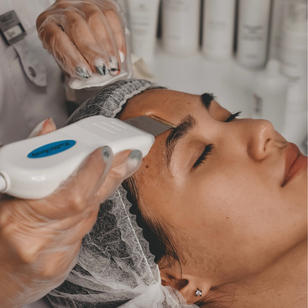 Чистка лица ультразвуковая