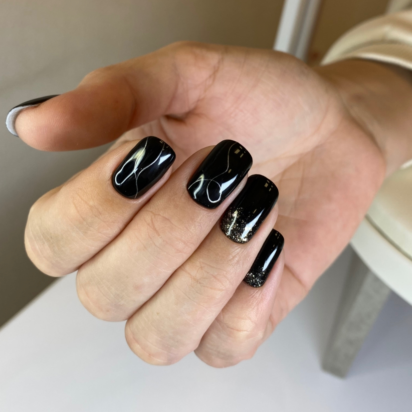 Маникюр + однотонное покрытие