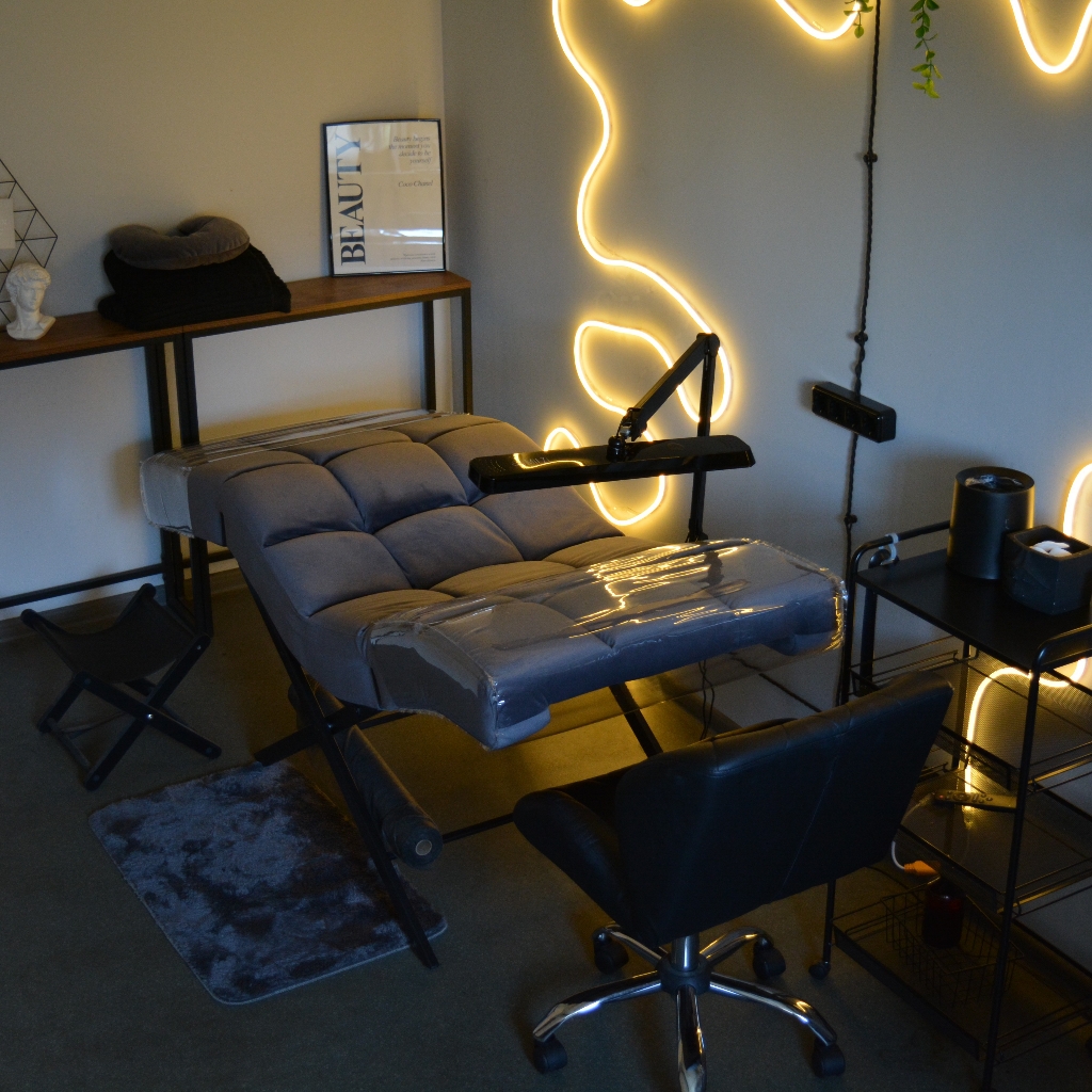 Кушетка 2. на 1.30 часа