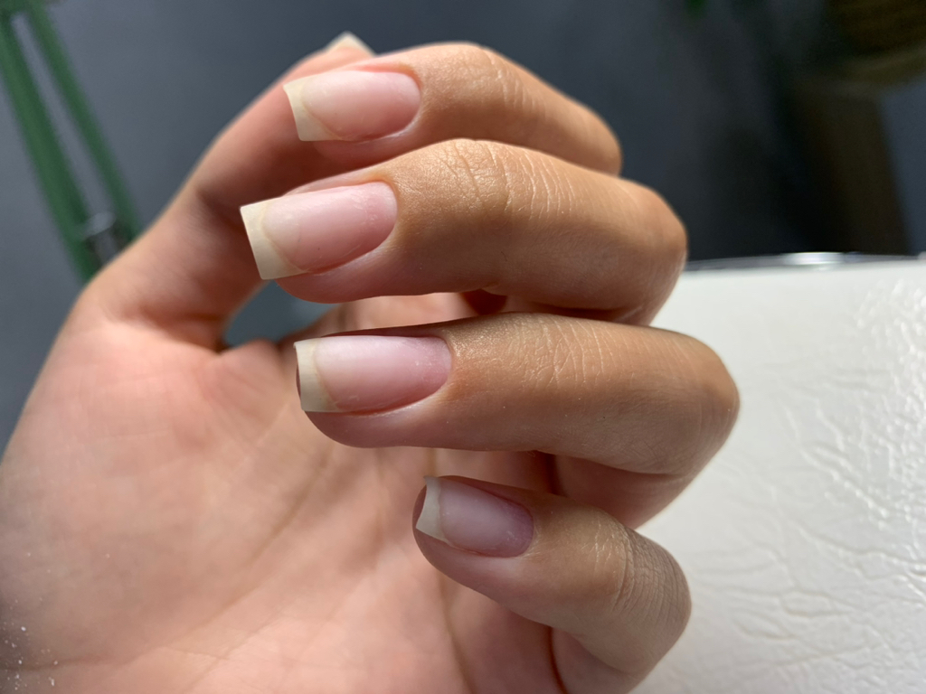 Маникюр без покрытия