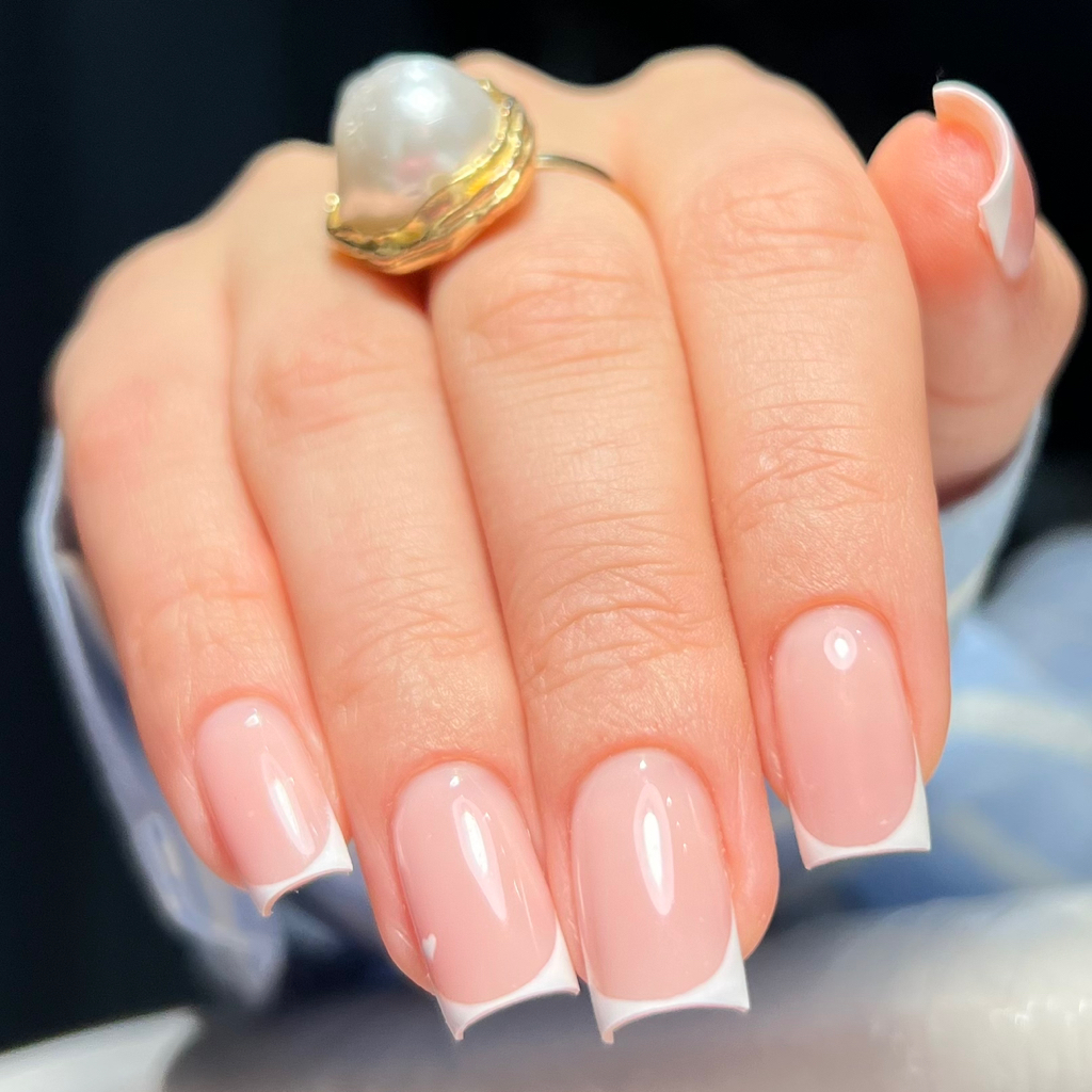 Снятие + маникюр + дизайн французский маникюр