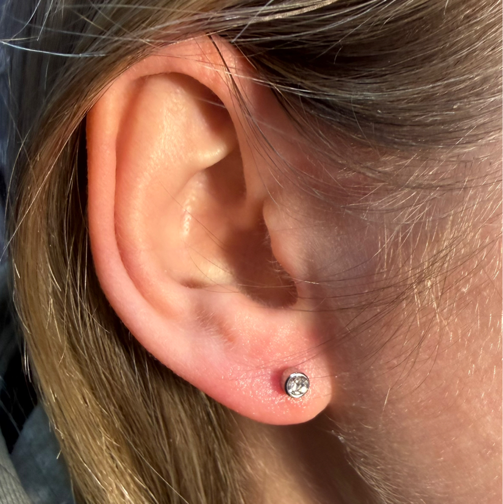 Прокол ушей