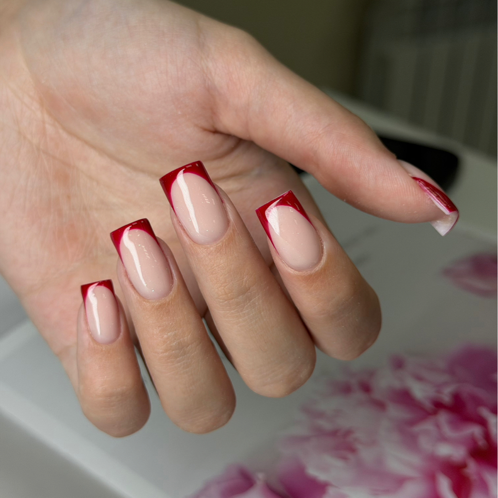 Маникюр с укреплением гелем+ французский маникюр/ втирка