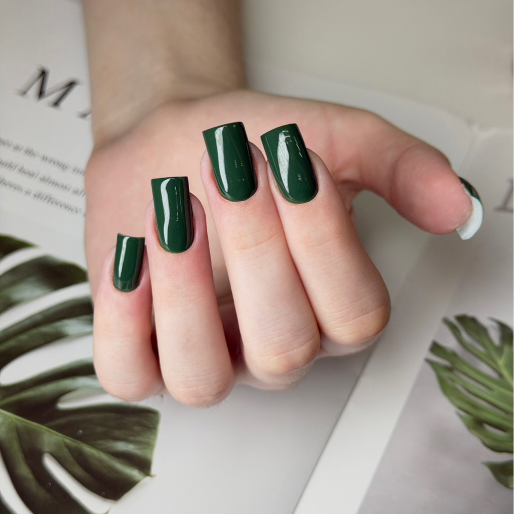 Маникюр с укреплением и покрытием гель-лак