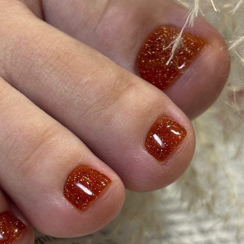 Smart педикюр со стопами + гель лак (входит: снятие, уход, массаж стоп)