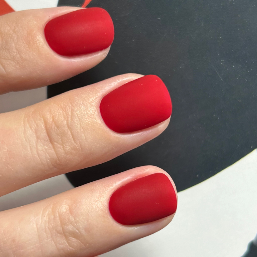 Маникюр + гель лак (входит: снятие, укрепление, уход)