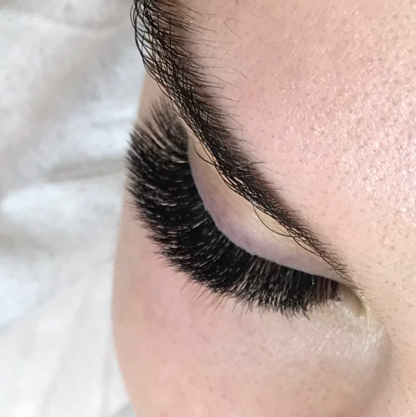 Голливудский объём наращивания ресниц