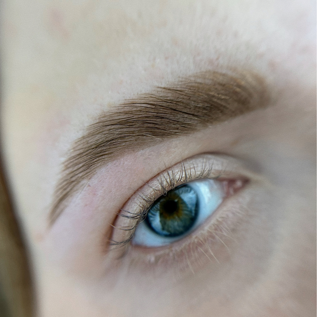 Ламинирование бровей