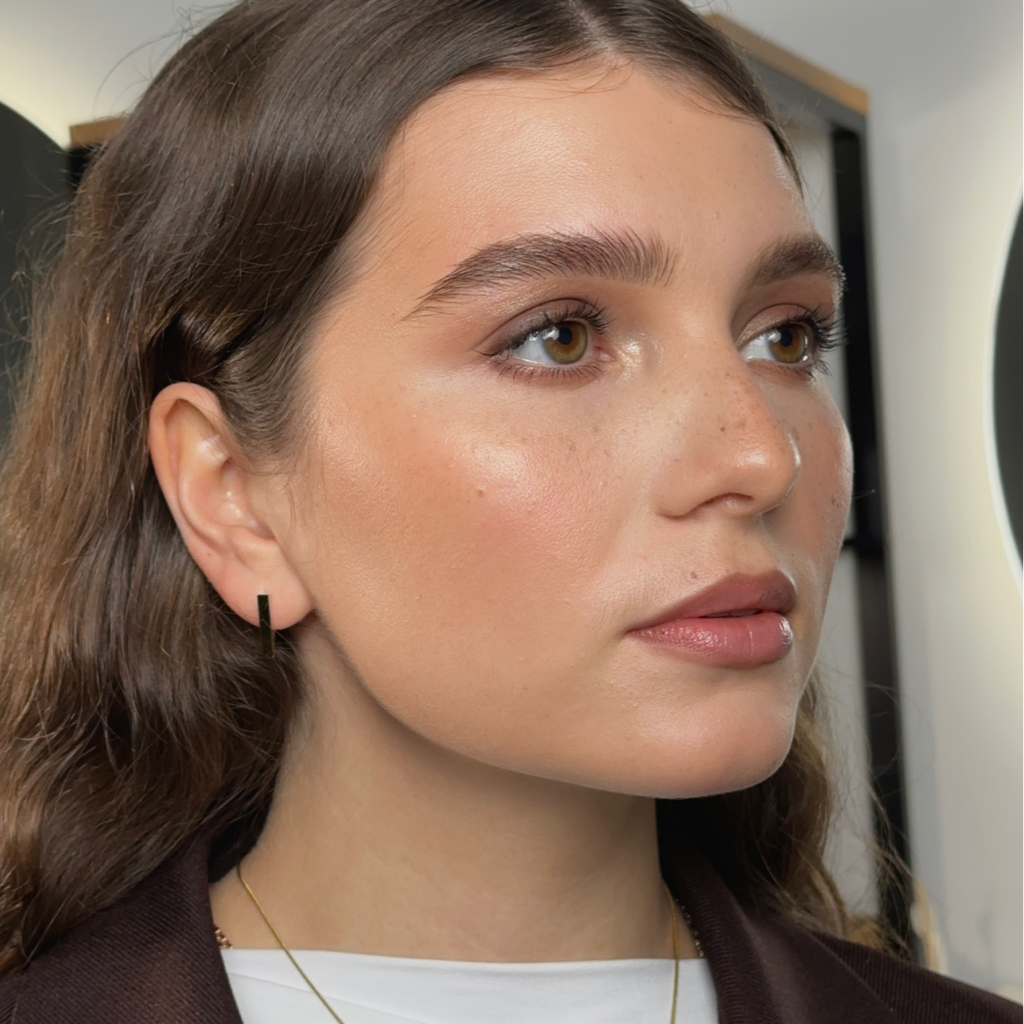 Оформление бровей