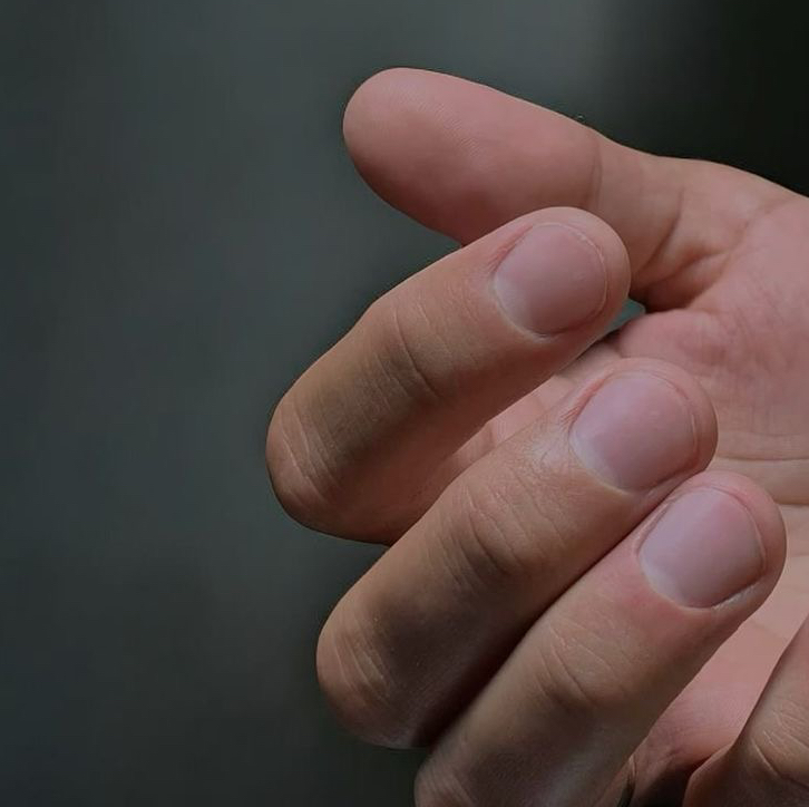 Мужской маникюр  Комби /аппаратный