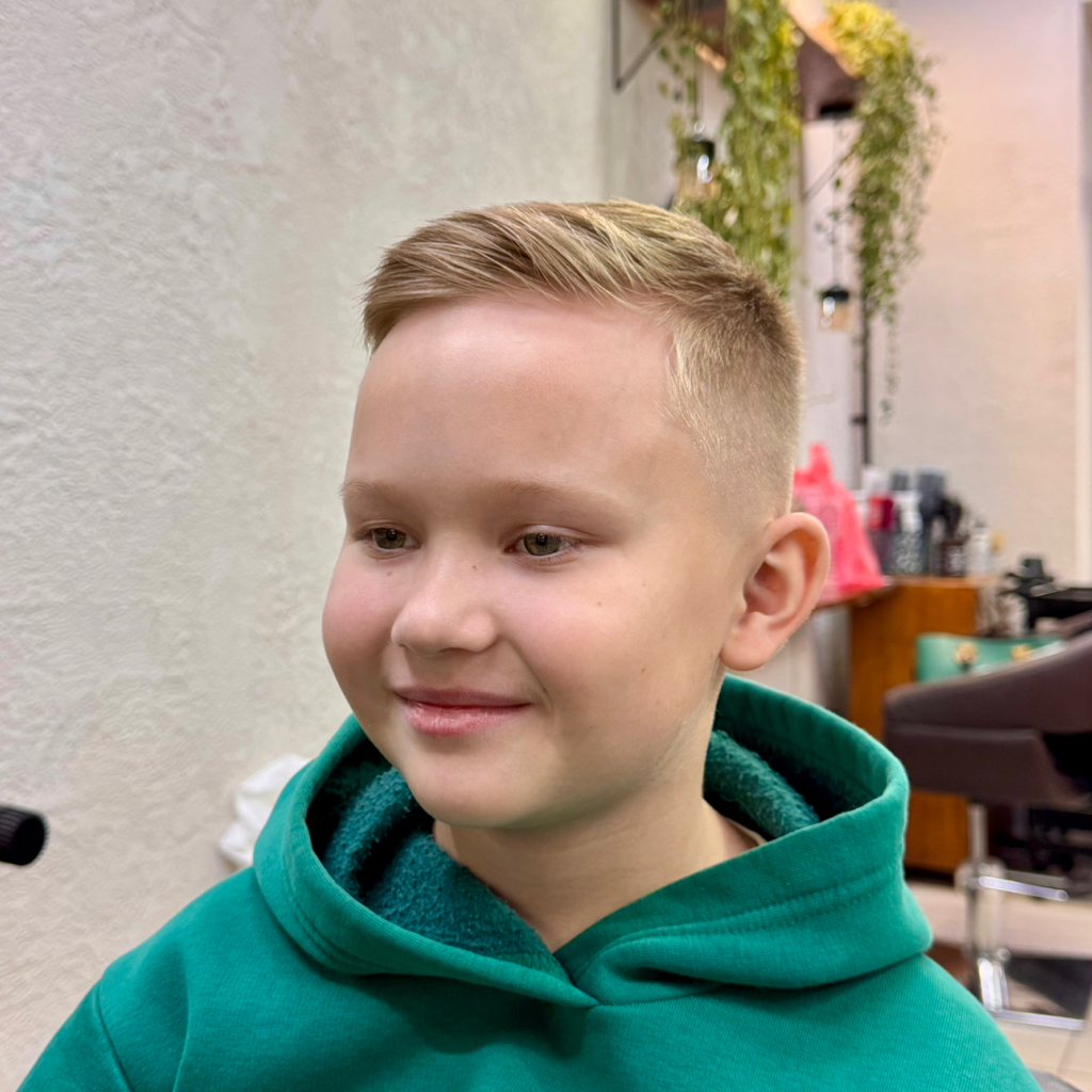 Детская стрижка Акция% на первое посещение для новых гостей