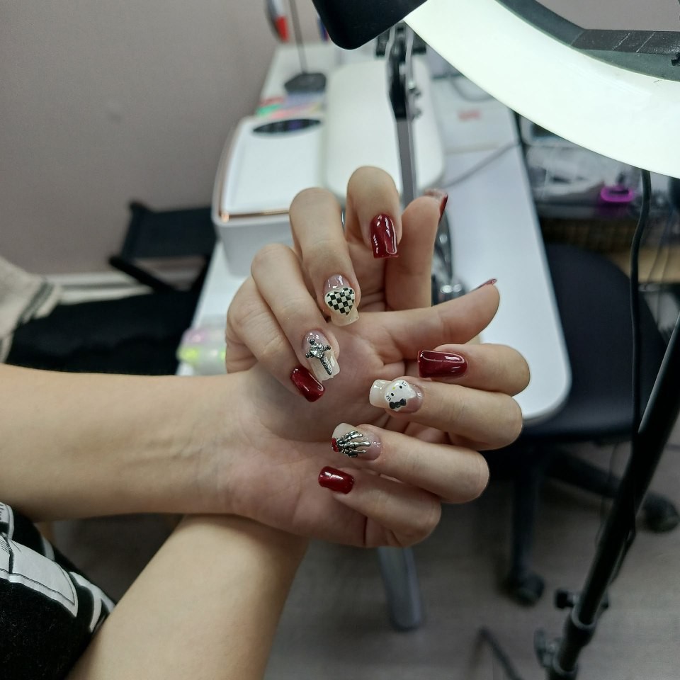 Коррекция ногтей