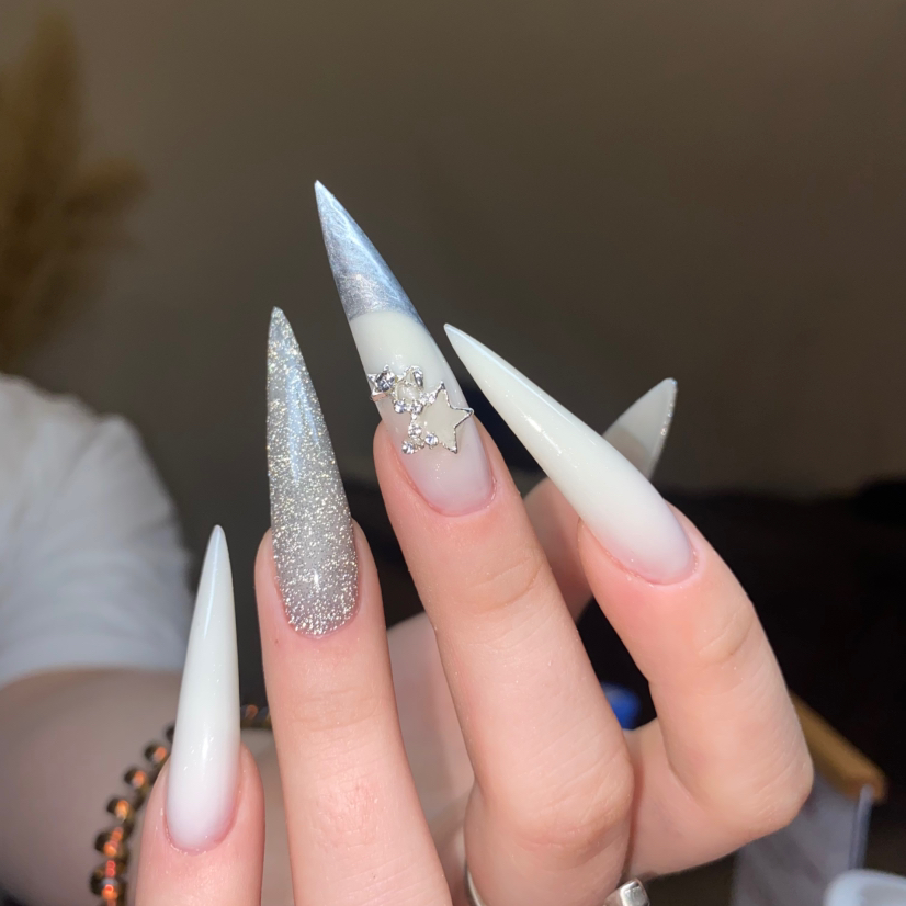 Наращивание ногтей (длинные)