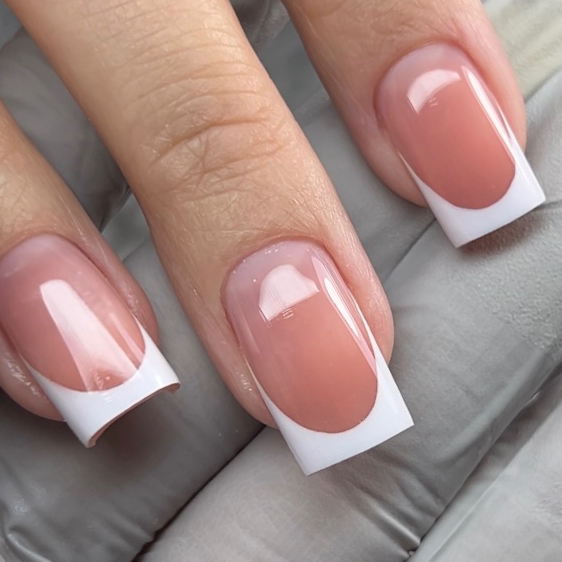 Маникюр с укреплением +френч/легкий дизайн на все пальчики