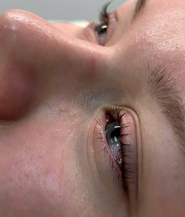 Ламинирование верхних ресниц