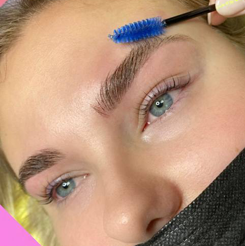 Коррекция бровей