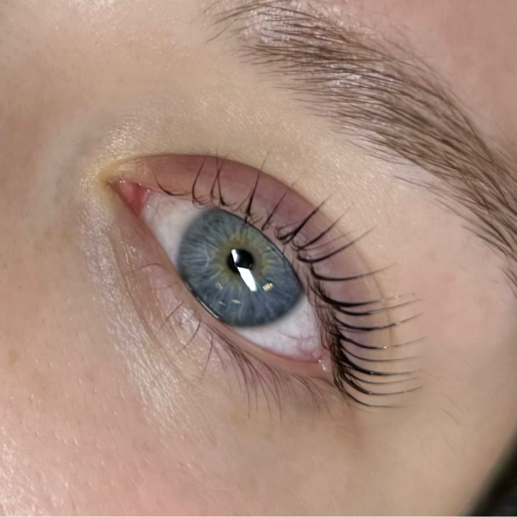 Ламинирование ресниц