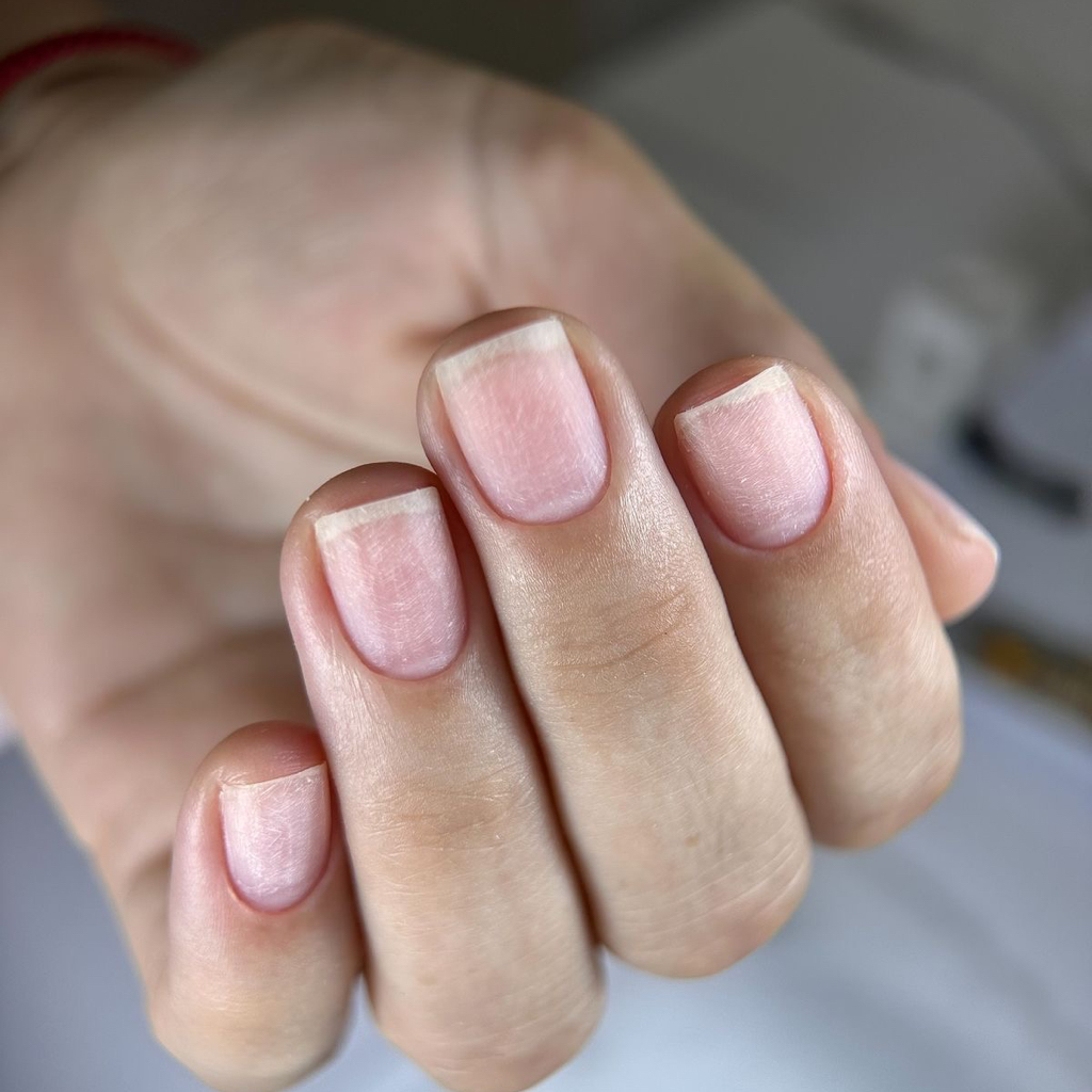 Маникюр классический