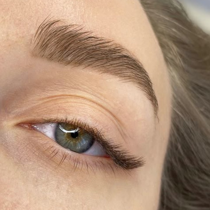 Ком-кс: Экспресс/Уголки+оформление бровей