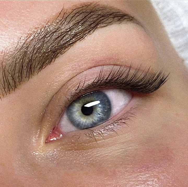 Ком-кс: Экспресс/Уголки + Долговременная укладка бровей