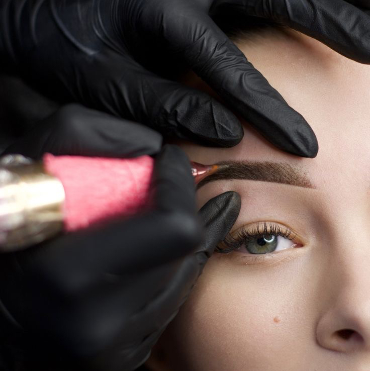 Перманентный макияж бровей - коррекция