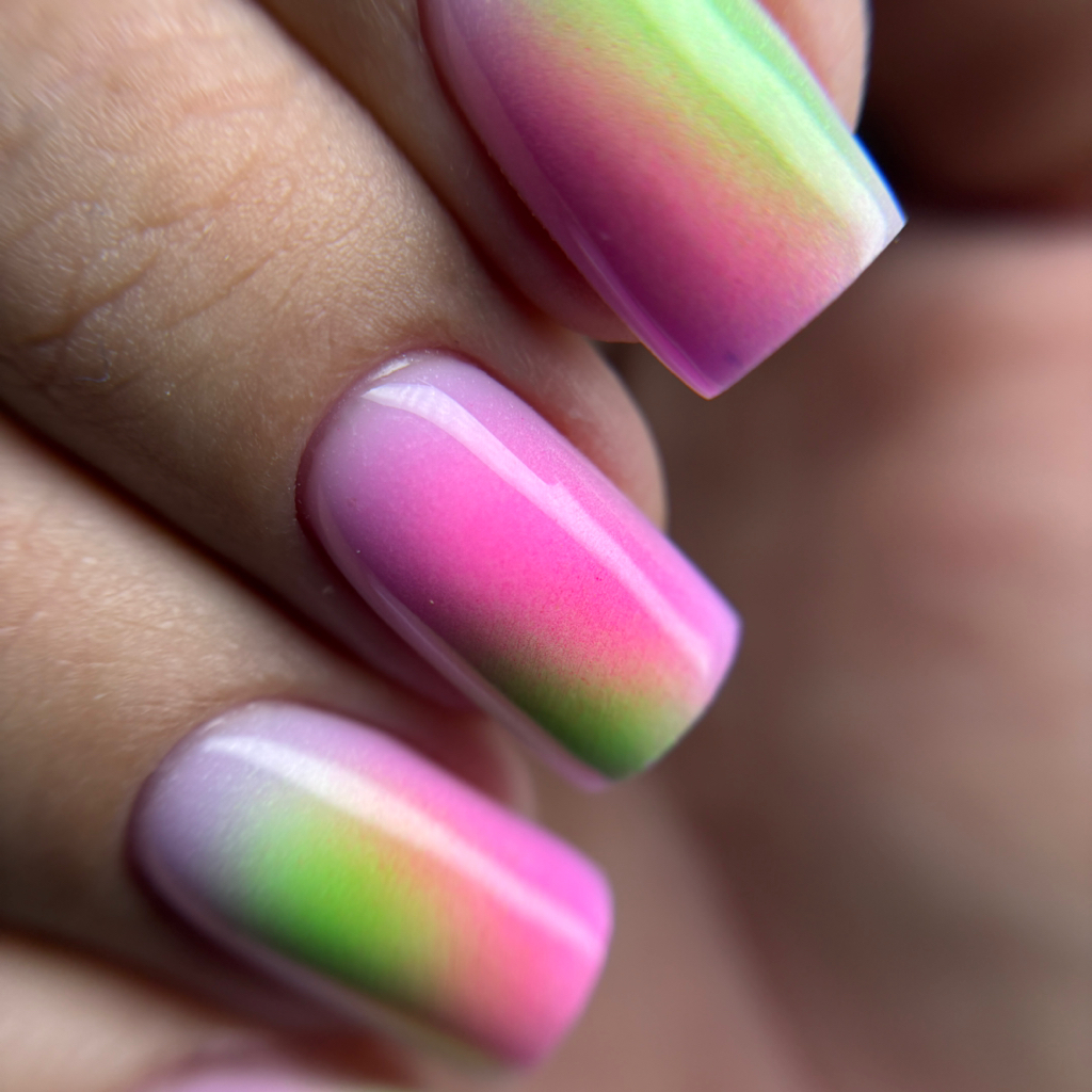 Маникюр «L”