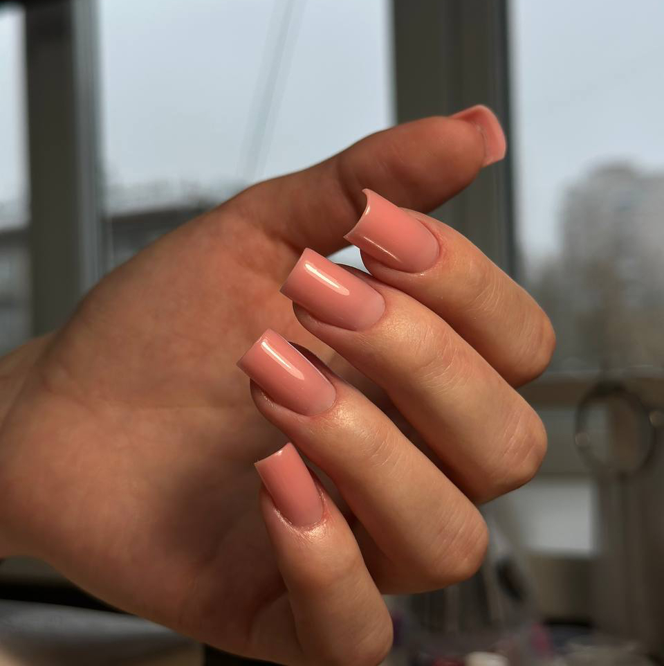 Наращивание ногтей