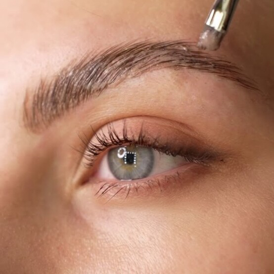 Ламинирование бровей