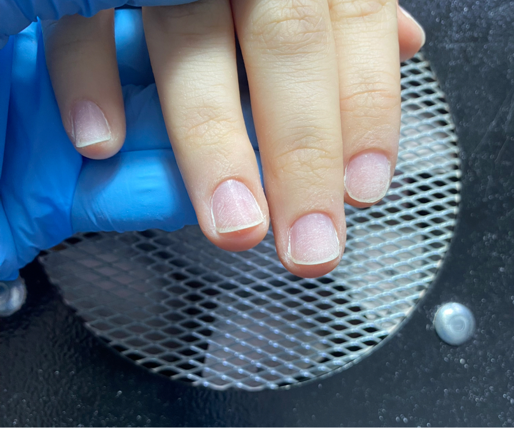 Маникюр гигиенический