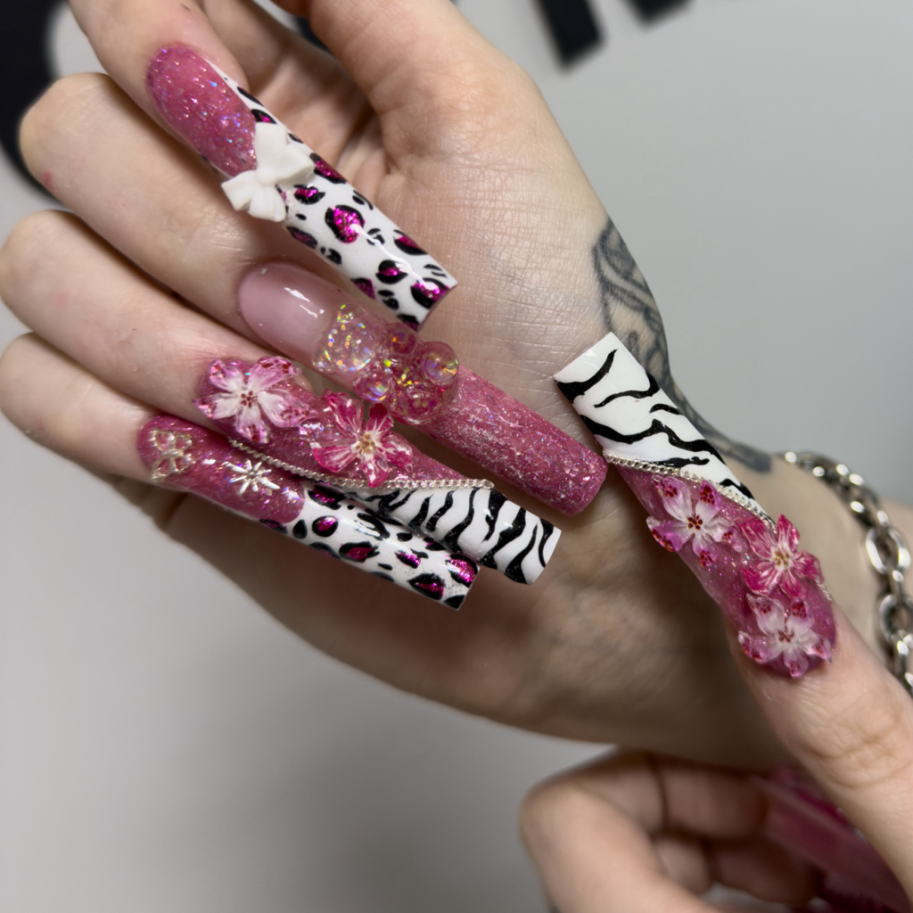 Наращивание ногтей(типсы)  Длинные