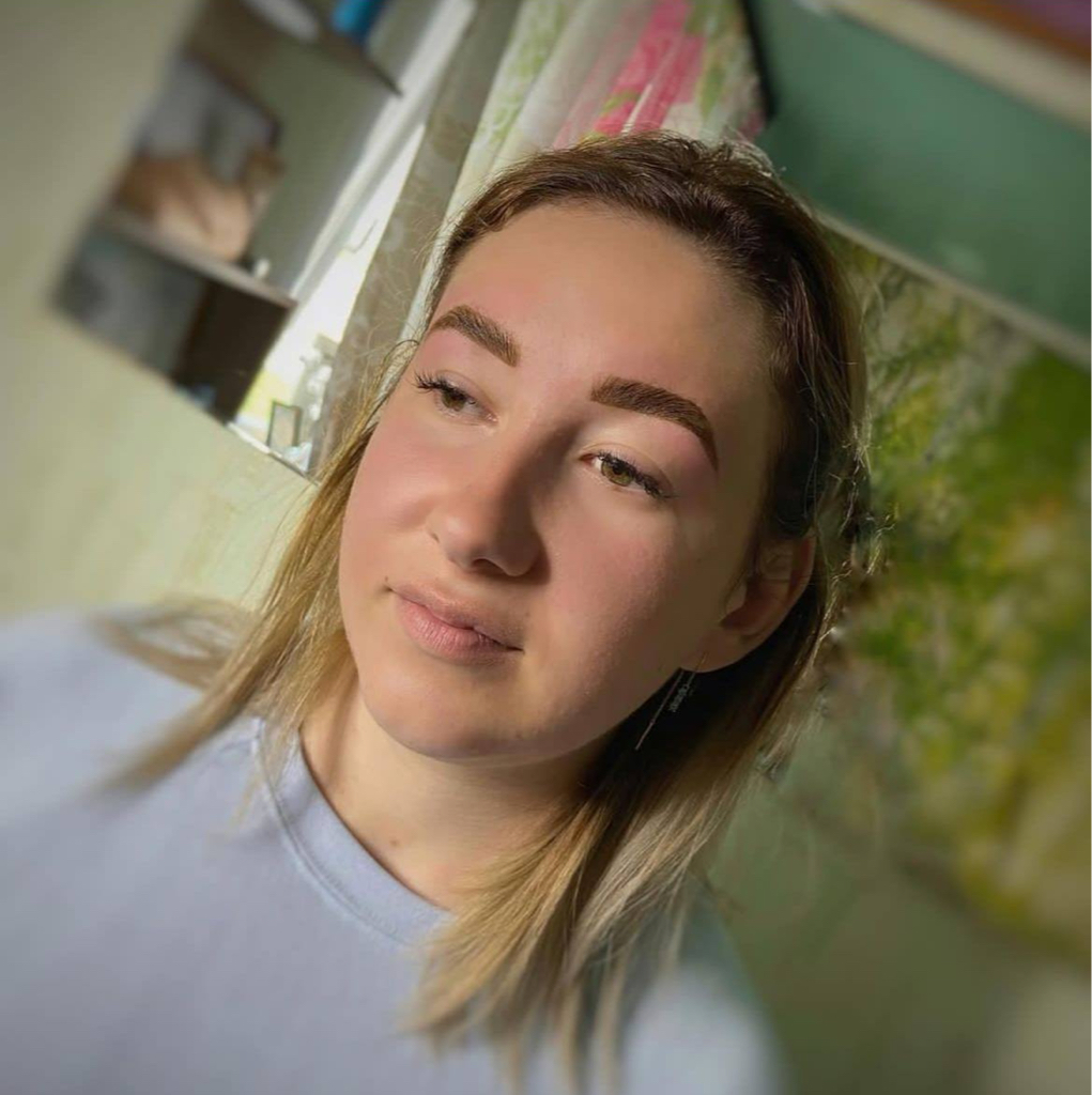 Архитектура бровей с окрашиванием