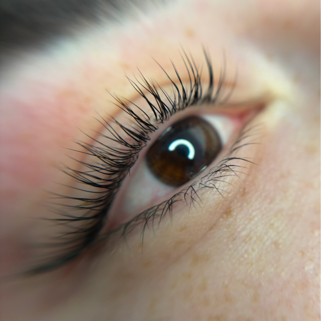 Ламинирование +ботокс ресниц