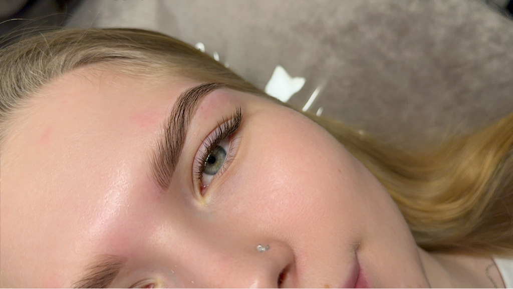 Коррекция ресниц