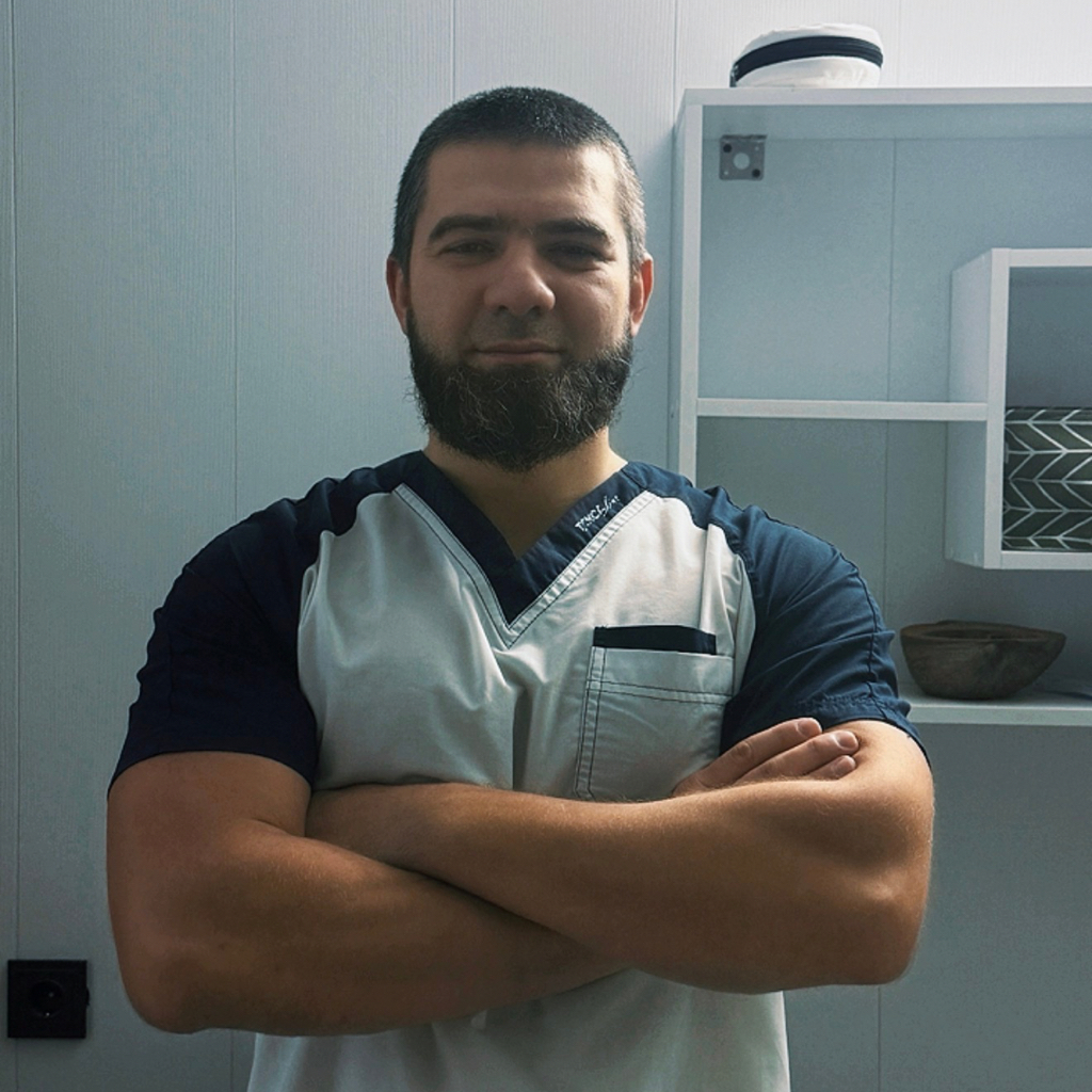 Адам Альтемиров