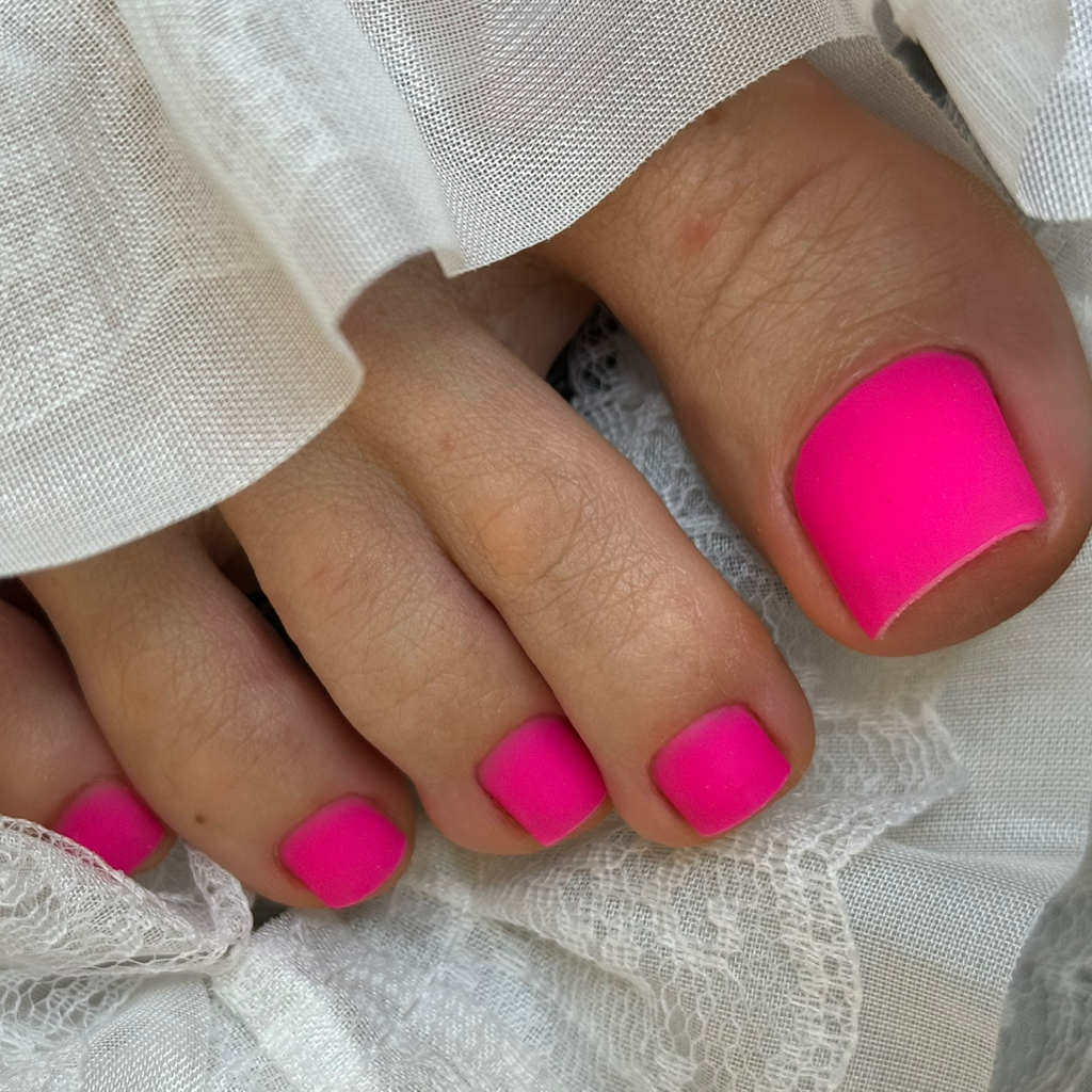 Педикюр с покрытием