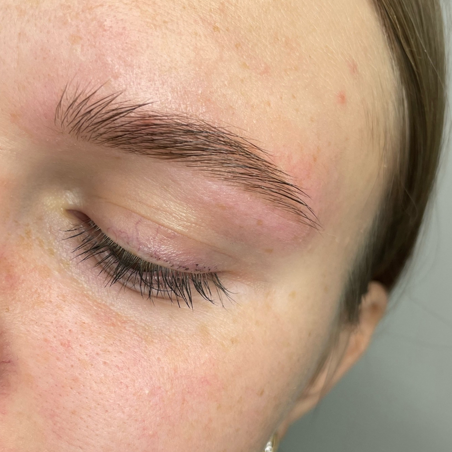 Окрашивание бровей хной + коррекция