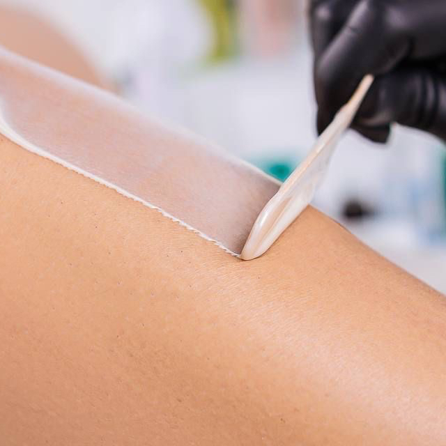 Бедро в технике "Растяжка" полимерным воском