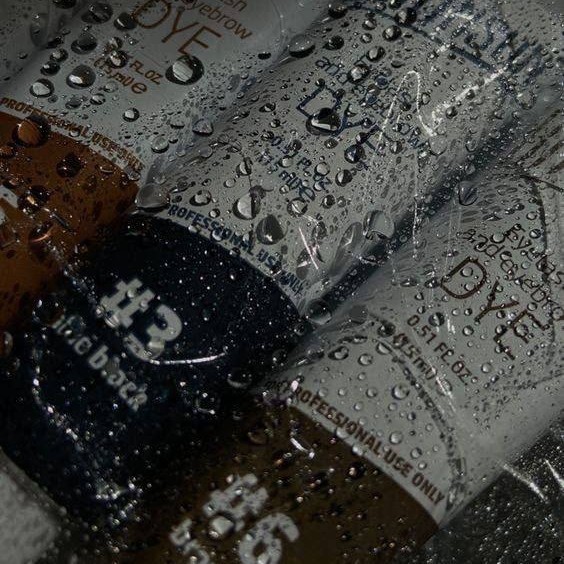 Окрашивание бровей